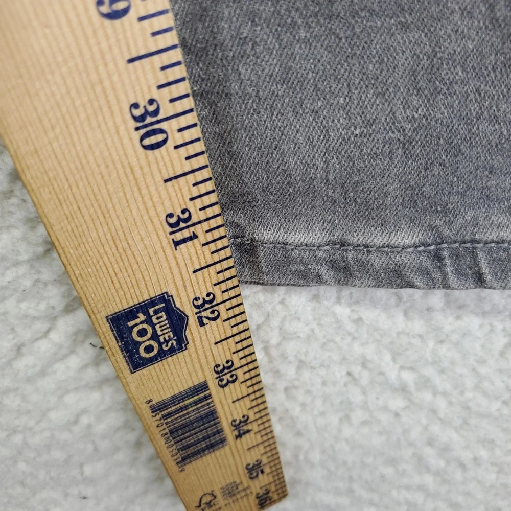 Sonoma Goods For Life Mens Everyday Jean Slim Fit Grey Denim 30x32 NWT